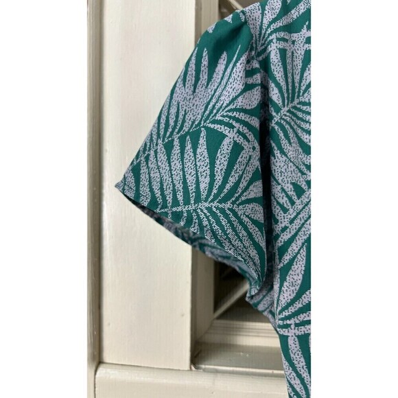 Audrey 3 1 Womens Size Medium Green Dress Wrap Sheer Tropical Flutter Sleeves U4 - Picture 8 of 12